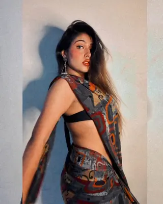 shimla call girl aadhya