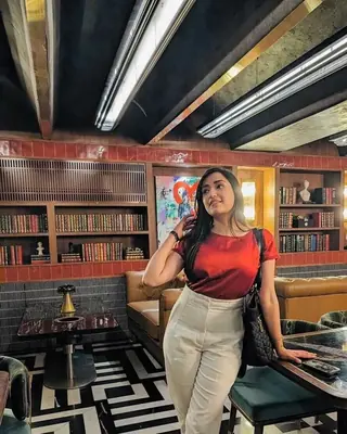 shimla escort girl