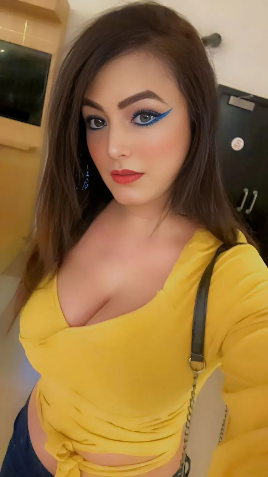 cheap escorts shimla ishika