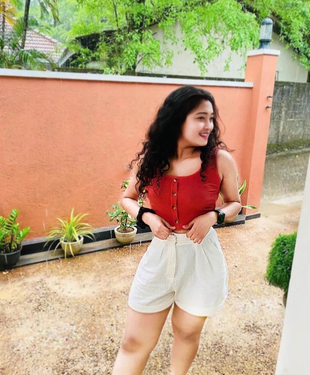 russian escorts in shimla